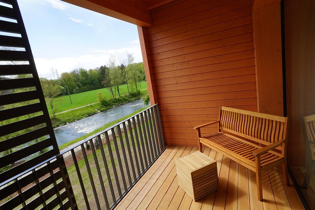 Riverside Zweidlen Luaran gambar